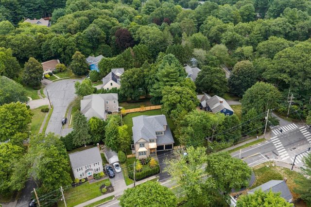 564 Chestnut St, Needham, MA 02492