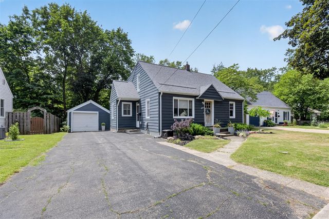 2915 Lorraine Avenue, Kalamazoo, MI 49008