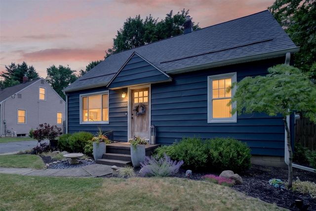 2915 Lorraine Avenue, Kalamazoo, MI 49008