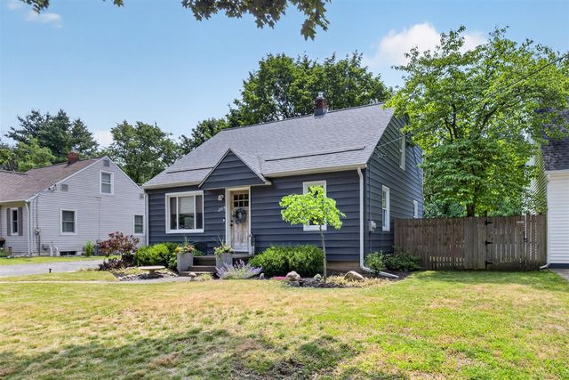2915 Lorraine Avenue, Kalamazoo, MI 49008