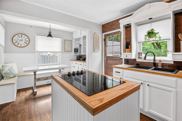 2915 Lorraine Avenue, Kalamazoo, MI 49008