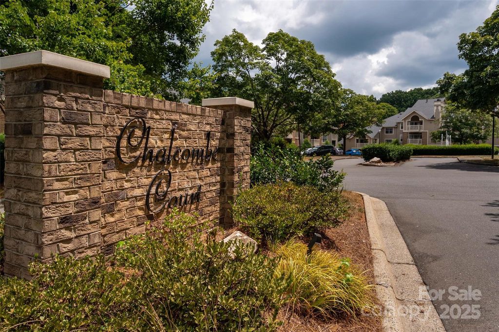 5007 Sharon Road I, Charlotte, NC 28210