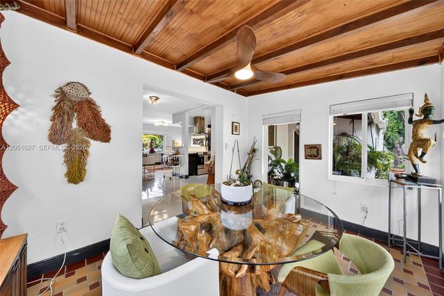 467 NE 129th St, North Miami, FL 33161