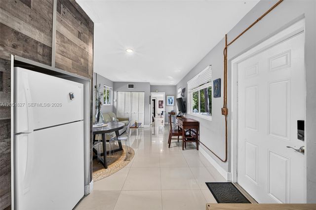 467 NE 129th St, North Miami, FL 33161