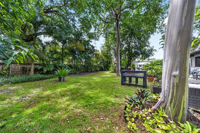 467 NE 129th St, North Miami, FL 33161