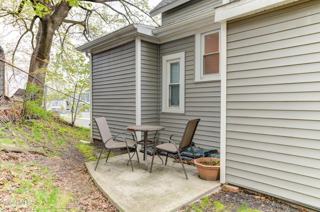 80 Washington Avenue, Rensselaer, NY 12144
