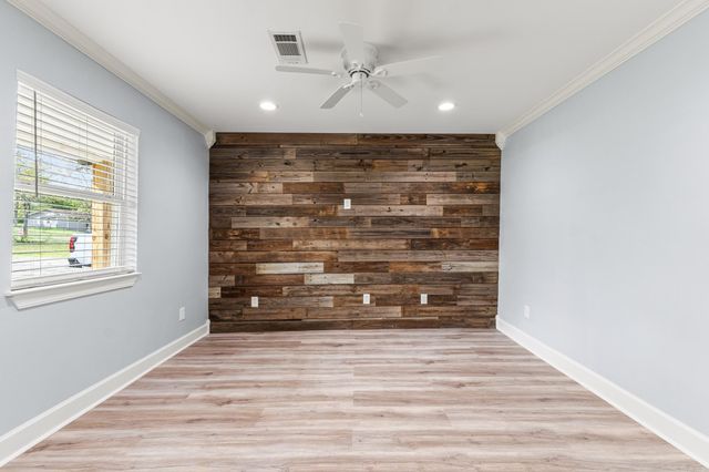 11 E Ridge Road, Mayflower, AR 72106