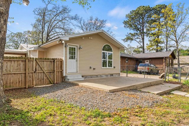 11 E Ridge Road, Mayflower, AR 72106