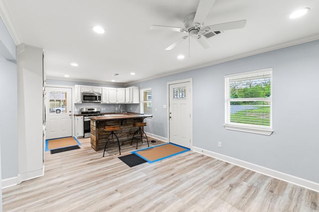 11 E Ridge Road, Mayflower, AR 72106