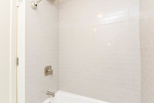 640 W WRIGHTWOOD Avenue 411, Chicago, IL 60614