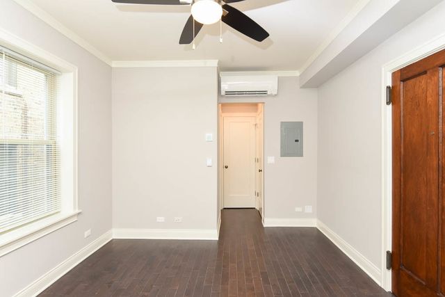 640 W WRIGHTWOOD Avenue 411, Chicago, IL 60614