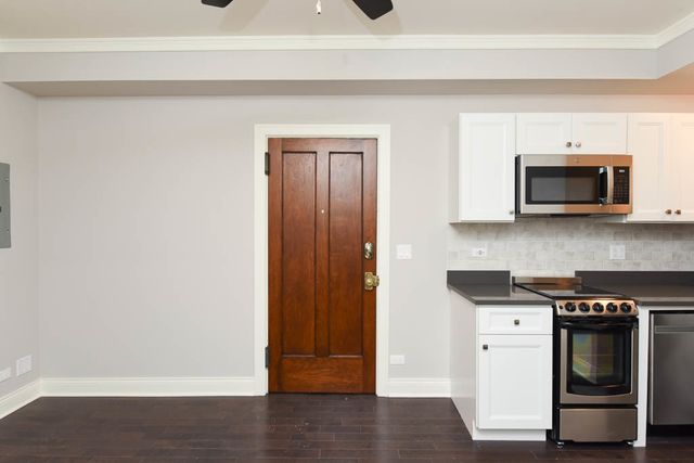 640 W WRIGHTWOOD Avenue 411, Chicago, IL 60614