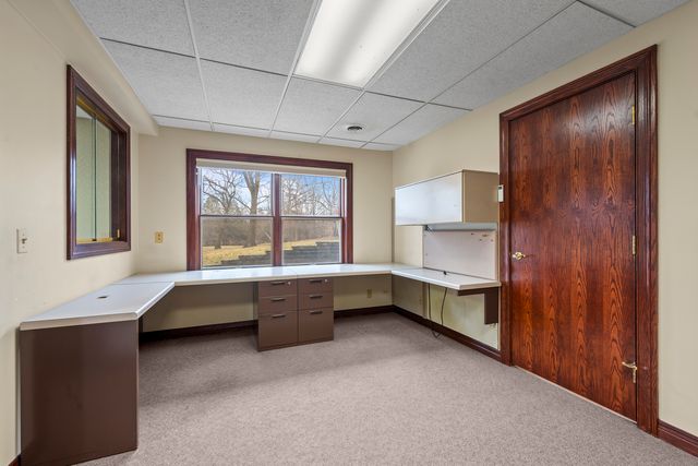 32981 N River Road, Libertyville, IL 60048