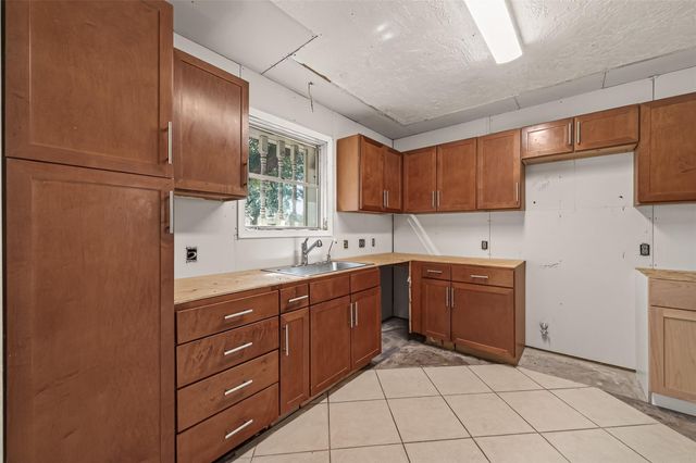 9326 Willow Meadow Drive, Houston, TX 77031