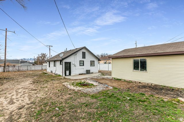 8823 S 300 E, Sandy, UT 84070