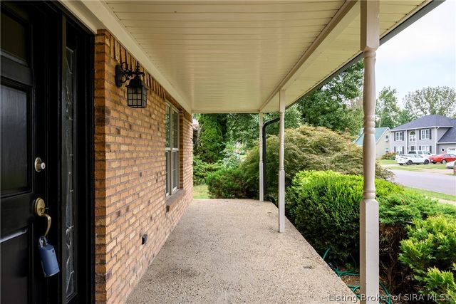 3121 Childers Drive, Jeffersonville, IN 47130
