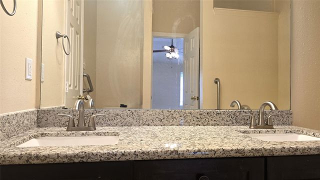 5922 Whitwell Drive, Katy, TX 77449