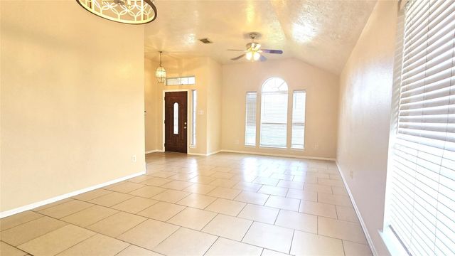 5922 Whitwell Drive, Katy, TX 77449