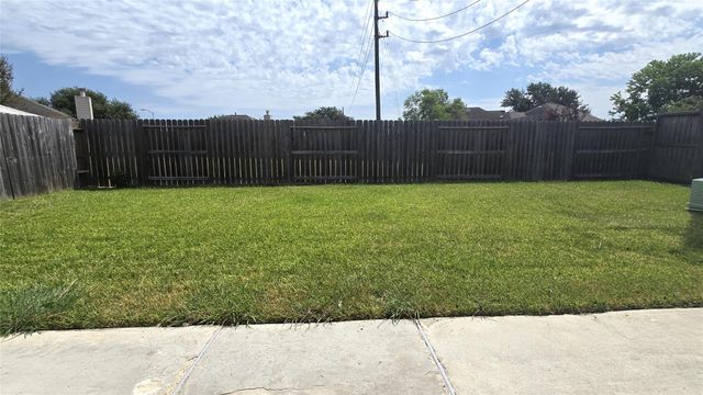 5922 Whitwell Drive, Katy, TX 77449