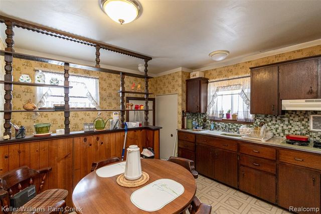 1585 Berkshire Street, Westland, MI 48186