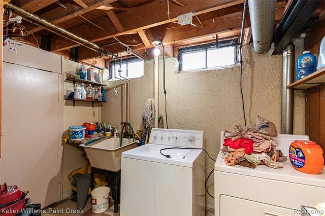 1585 Berkshire Street, Westland, MI 48186