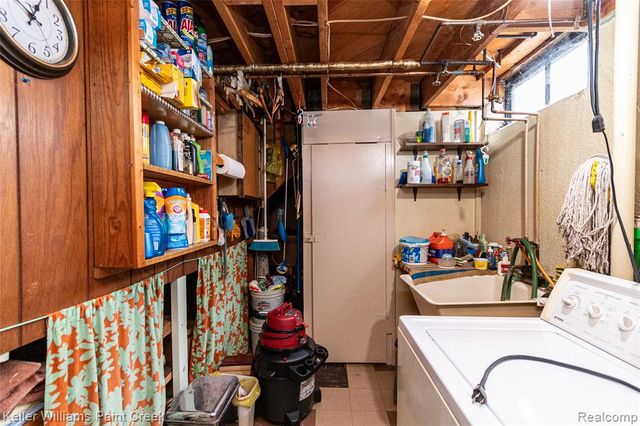 1585 Berkshire Street, Westland, MI 48186