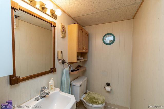 1585 Berkshire Street, Westland, MI 48186