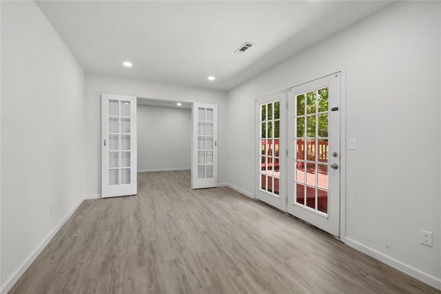15654 Hickory Lane, Lowell, AR 72745