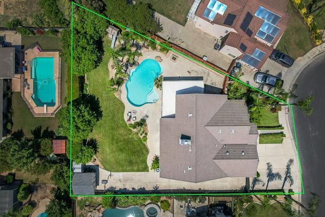 170 N Anderson Avenue, Clovis, CA 93612
