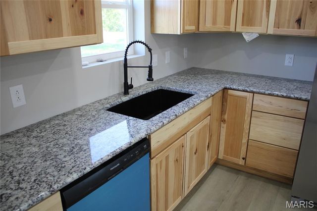 53414 Highway HH, Hannibal, MO 63401