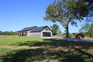 53414 Highway HH, Hannibal, MO 63401