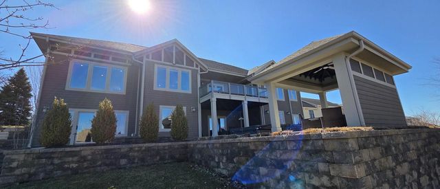 3926 Oakmont TRAIL, Waukesha, WI 53188