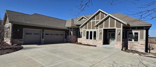 3926 Oakmont TRAIL, Waukesha, WI 53188