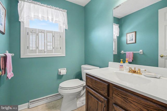 828 ANTHONY DRIVE, Mechanicsburg, PA 17050