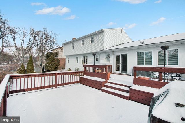 828 ANTHONY DRIVE, Mechanicsburg, PA 17050