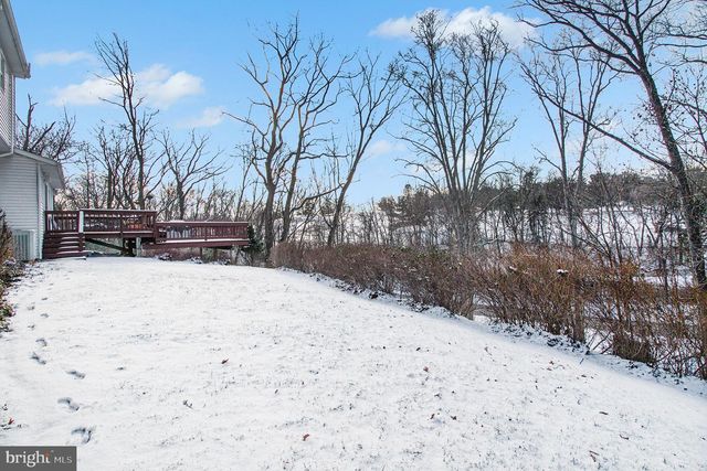 828 ANTHONY DRIVE, Mechanicsburg, PA 17050