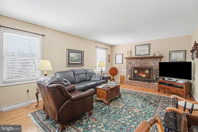 828 ANTHONY DRIVE, Mechanicsburg, PA 17050