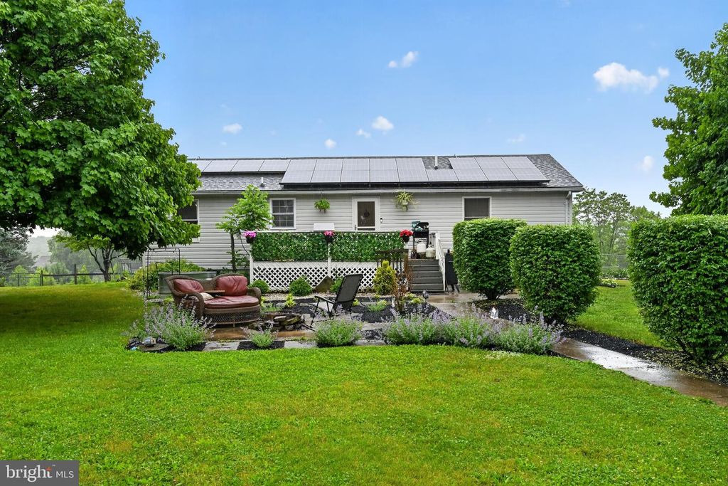 Image 1 of property listing at 2475 MOUNT VENTUS #2 RD, Manchester, MD 21102