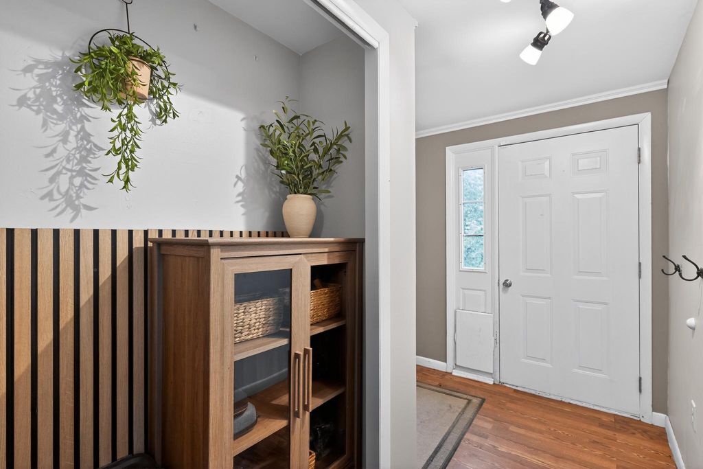 Image 2 of property listing at 2475 MOUNT VENTUS #2 RD, Manchester, MD 21102