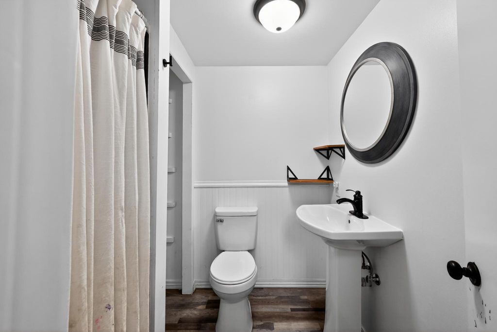 Image 20 of property listing at 2475 MOUNT VENTUS #2 RD, Manchester, MD 21102