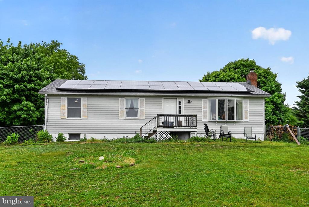 Image 21 of property listing at 2475 MOUNT VENTUS #2 RD, Manchester, MD 21102