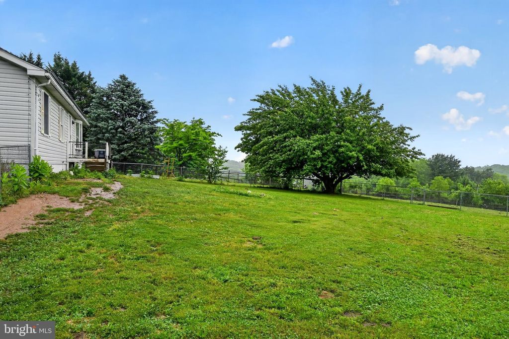 Image 22 of property listing at 2475 MOUNT VENTUS #2 RD, Manchester, MD 21102