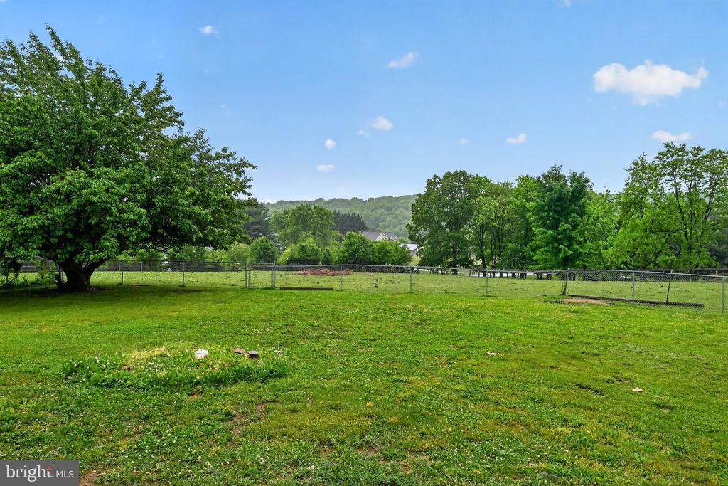 Image 23 of property listing at 2475 MOUNT VENTUS #2 RD, Manchester, MD 21102
