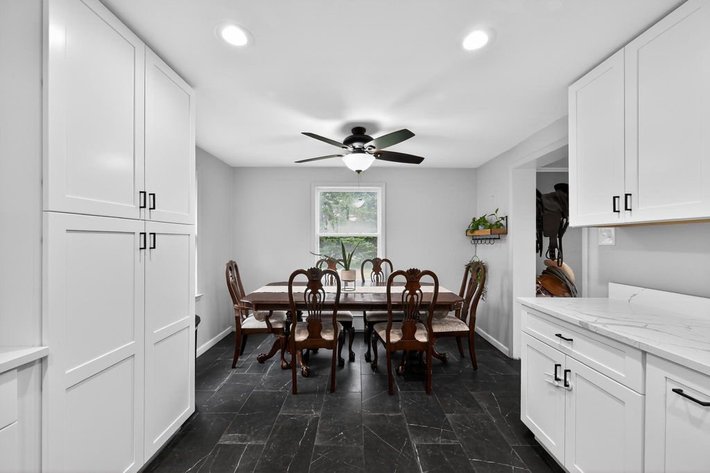 Image 10 of property listing at 2475 MOUNT VENTUS #2 RD, Manchester, MD 21102