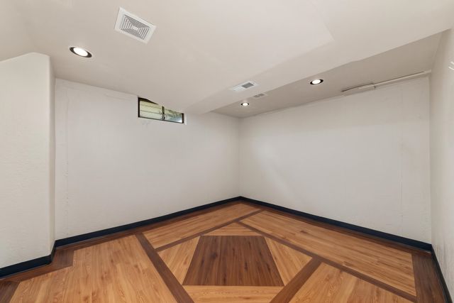 2813 N Stone St, Spokane, WA 99207