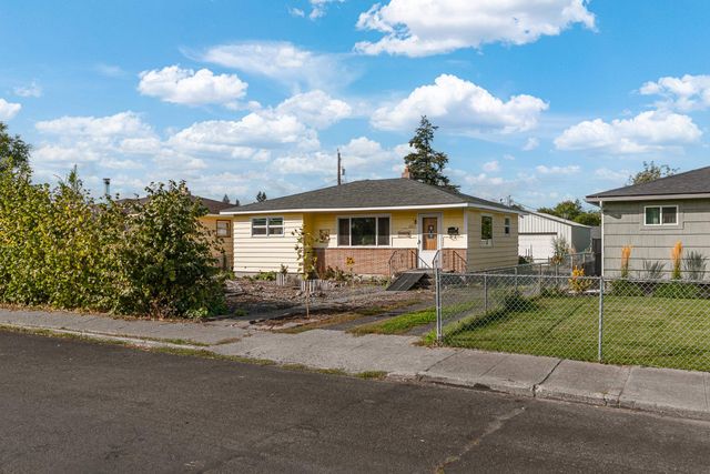 2813 N Stone St, Spokane, WA 99207