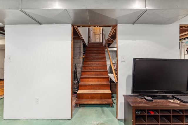 2813 N Stone St, Spokane, WA 99207