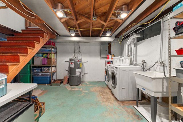 2813 N Stone St, Spokane, WA 99207