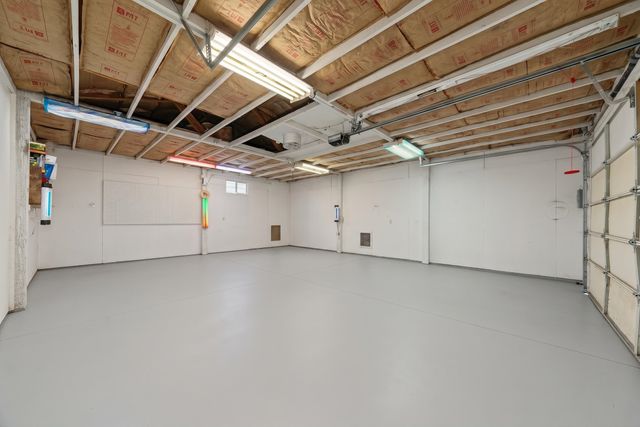 2813 N Stone St, Spokane, WA 99207