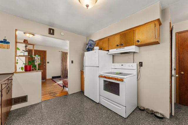 2813 N Stone St, Spokane, WA 99207